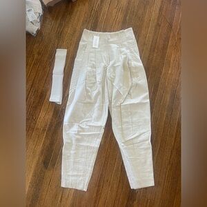 LAUDE THE LABEL Beige Linen Pleated Trousers with Matching Tie Belt NWT